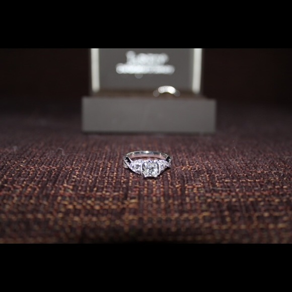 Ring - Picture 7 of 13